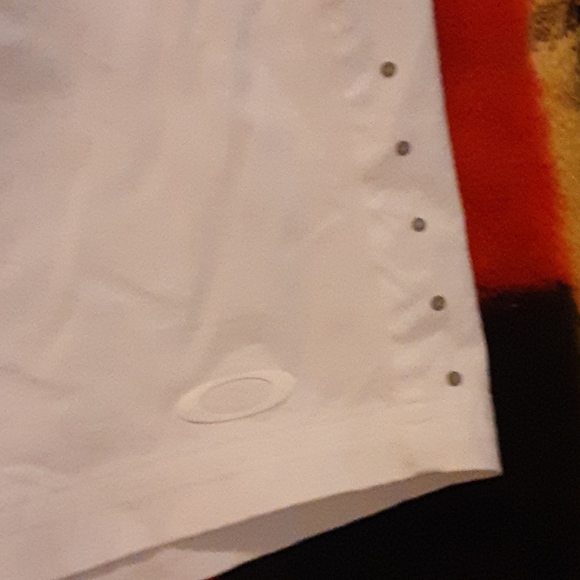 Oakley shorts - Picture 2 of 4